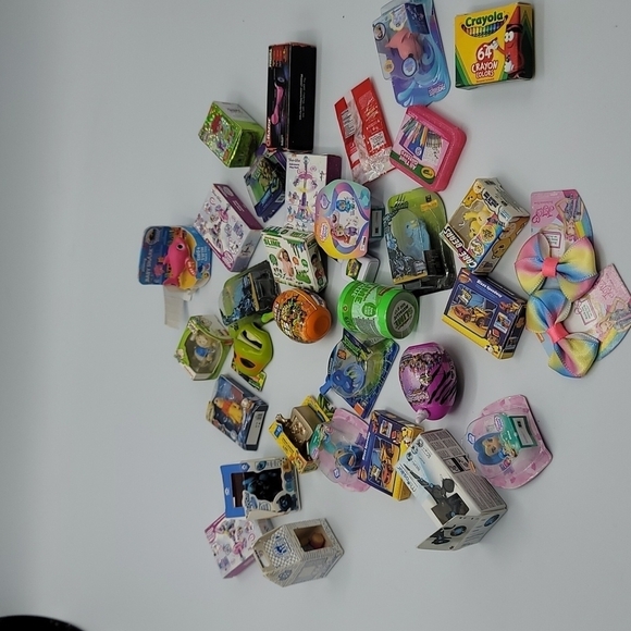Mini brands lot of 34 - Picture 1 of 1